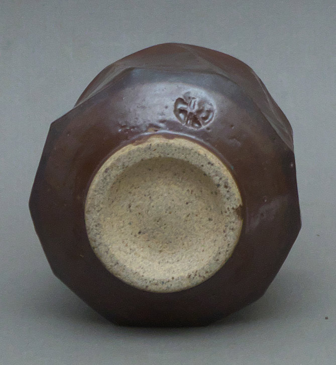 unknown pottery mark