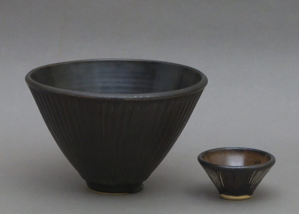 An English studio pottery bowl with glaze tester miniature