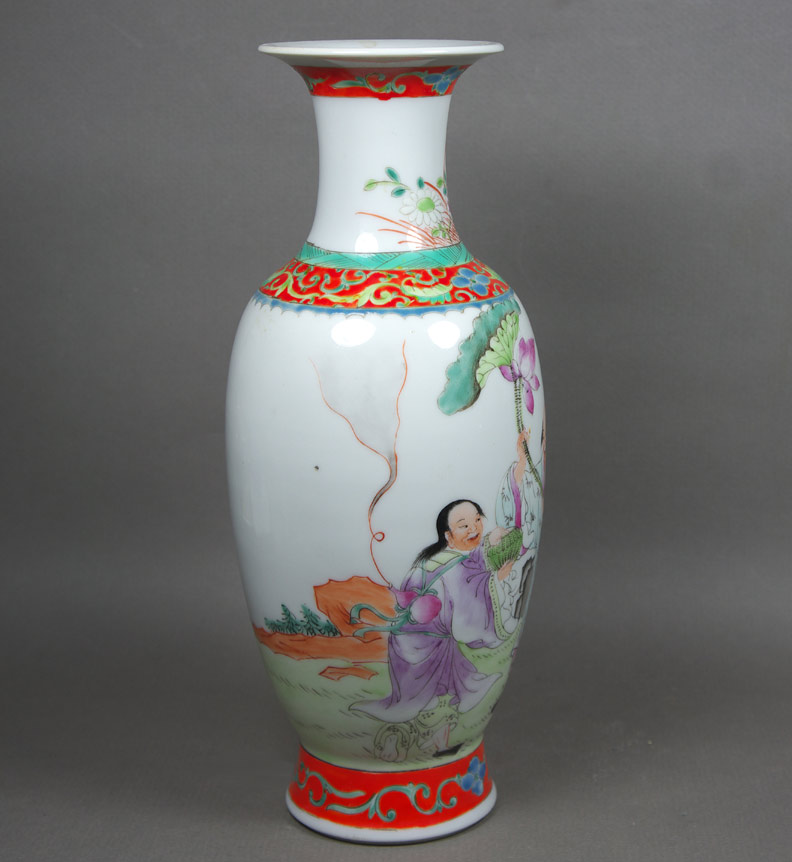 Republic period famille rose porcelain vase view 3